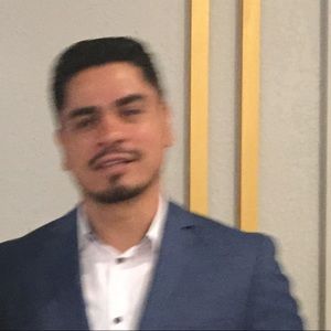 Meet your Posher, Carlos